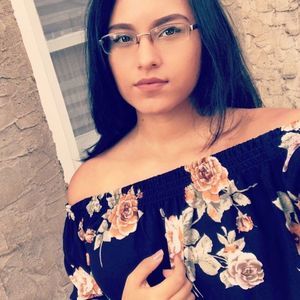 Meet your Posher, Dana